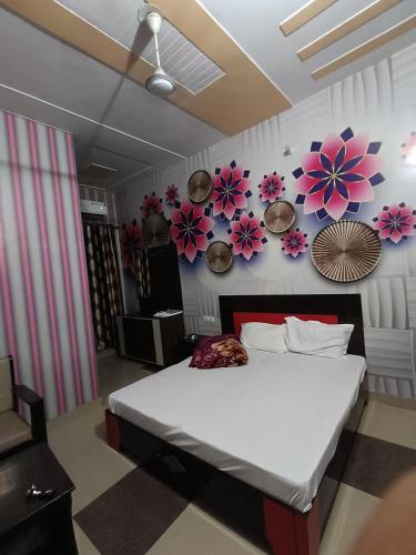 The White Rose hotel andRestaurant in Thanesar