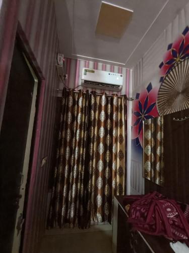 The White Rose hotel andRestaurant in Thanesar