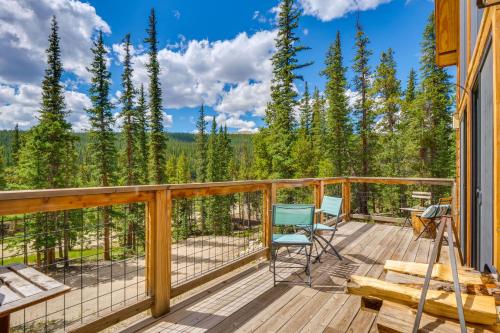 Fairplay Cabin Getaway with Wood Stove, Near Hiking! in Fairplay, USA