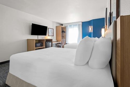 Sleep Inn Oxford Anniston I-20 - image 9