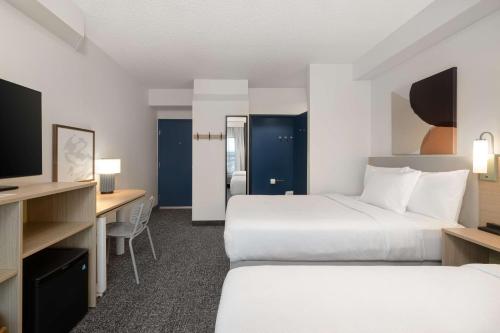 Quality Inn Bentonville-Rogers - image 9
