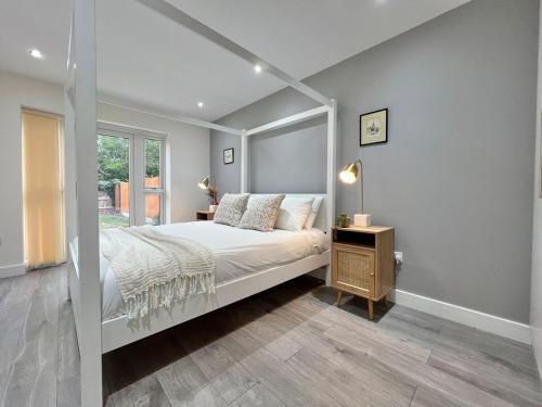 Wonderful 5 Bed Windsor, Private Garden, Driveway Parking, Legoland, Windsor (foto 4)