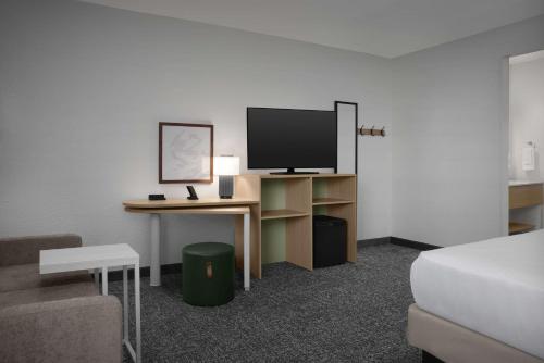 Baymont by Wyndham Miami Doral - image 8
