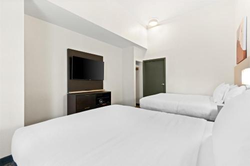 Country Inn & Suites by Radisson Panama City Beach FL - image 2