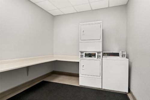 Country Inn & Suites by Radisson Panama City Beach FL - image 6