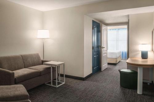 Country Inn & Suites by Radisson Near Universal - image 6