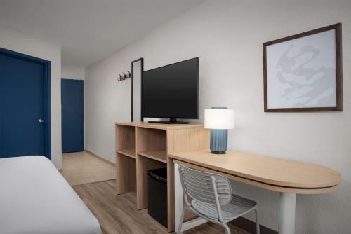 Brandon Center Hotel An IHG Property - image 10