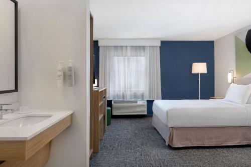 La Quinta by Wyndham Savannah Southside - image 14