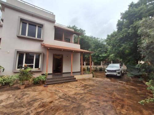  négyzetméteres, 3 hálószobás Villa 3 fürdőszobával Sanduru területén (Skandasiri Hampi homestay ) in Sandur