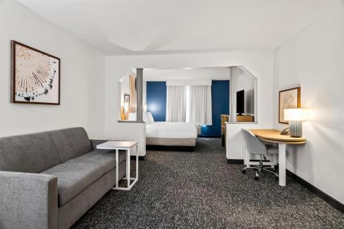 Best Western Inn & Suites Merrillville - image 11