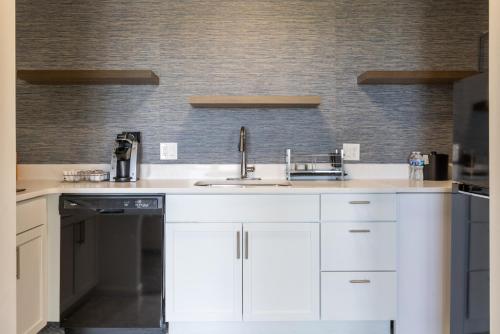 ห้องครัว, Ogunquit River Inn & Suites in โอกูนควิท (ME)