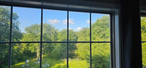 Private Apartment in Southbury 101 in 紹斯伯里