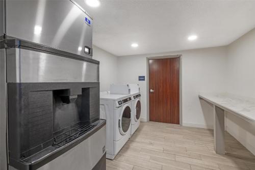 Best Western Independence Kansas City - image 2