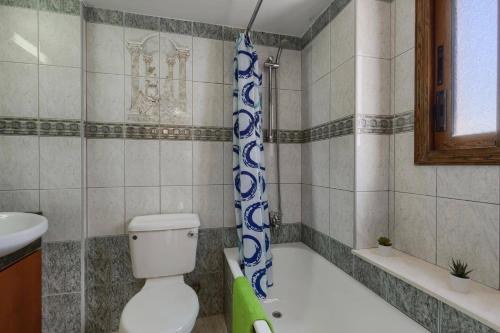 Villa Angela Coral by Villa Plus - image 4