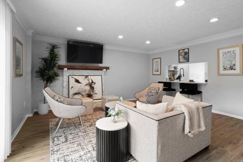 Facilities, Chic Escape with outdoor space in Smyrna (GA)
