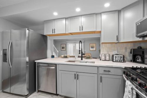 Facilities, Chic Escape with outdoor space in Smyrna (GA)