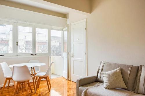 Apartment on 26 de Marzo and Lorenzo Perez