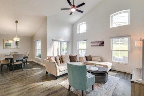 Modern Well-Kept Davenport Home with Pool and Hot Tub! - image 5
