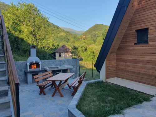 KoCHALET Apartment in Crni Vrh