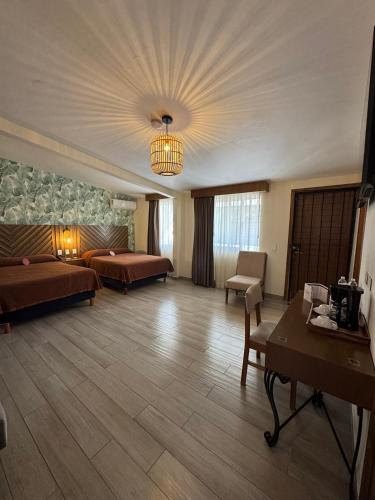 room detail thumbnail 1