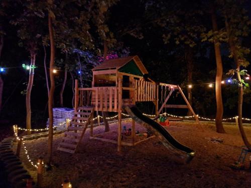 Játszótér, Exclusives Ferienhaus am Kulkwitzer See in Markranstadt