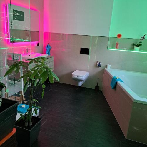 Fürdőszoba, Exclusives Ferienhaus am Kulkwitzer See in Markranstadt