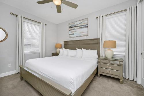 Attractive Home by Rentyl with Game Room Near Disney - 401S - image 7
