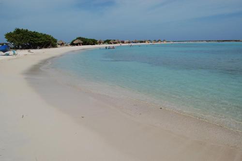 沙灘, Aruba SunRise 1BR Rentals - San Nicolas in 奧拉涅斯塔德