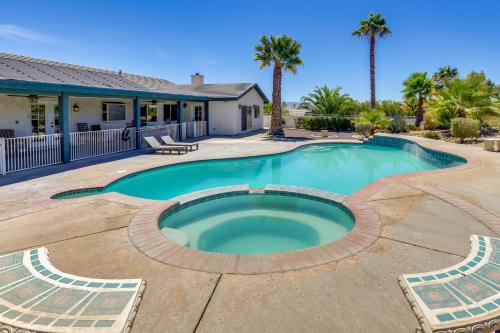 Pool, Spa and Mountain Views Apple Valley Retreat! in Apple Valley (CA)