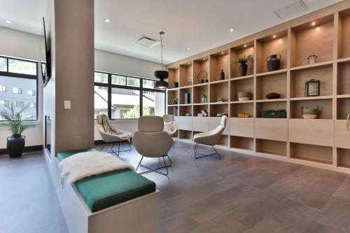 One Bedroom at The Crescent Sleeps 2 to 4 in Rossland (Brit Kolumbia)