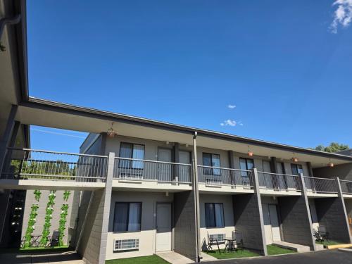 Vista exterior, FairBridge Inn Express Billings in Billings City Center