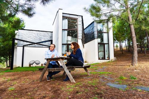 Akassa Alojamientos Bioclimaticos en las Hurdes in Pinofranqueado
