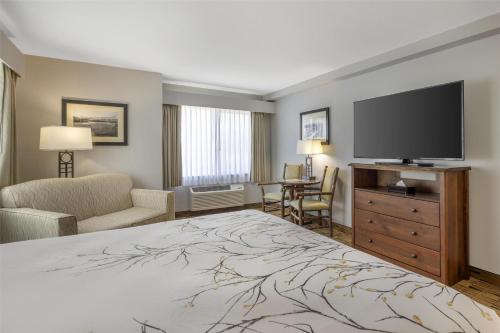 Best Western Plus Columbia River Inn - image 12
