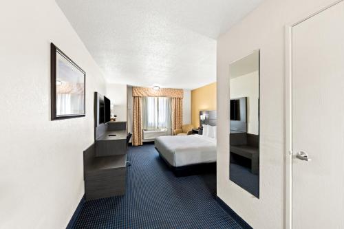 Quality Inn North Platte - image 12