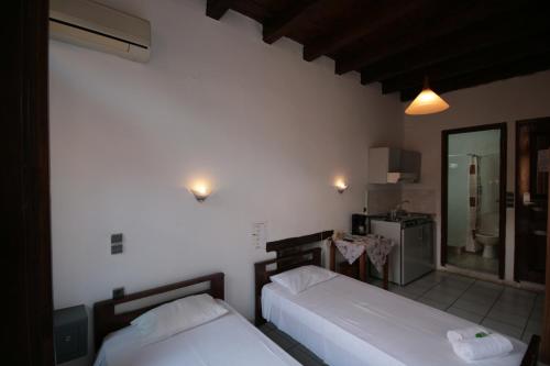 Chania Rooms - image 2