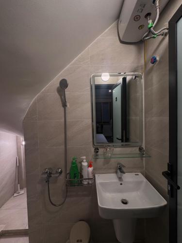 Studio 2 Byhomelinh Phố Cổ Hoàn Kiếm
