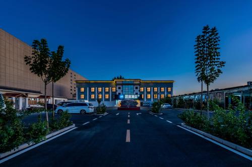 المنظر الخارجي, Hanting Hotel Beijing Jiujingzhuang Heyi Subway Station in محطة سكة حديد الجنوب / يونغدينغمن / نانيوان