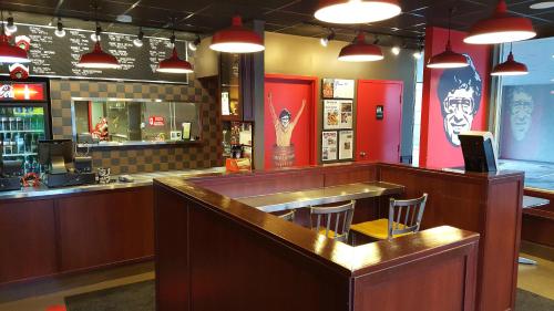 Restaurant, Victoria Motor Inn in Niagara Falls