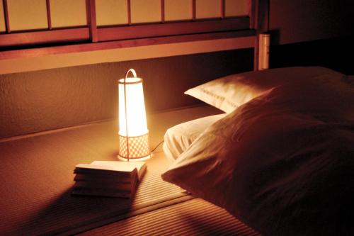 Japanese-Style Deluxe Room image 7