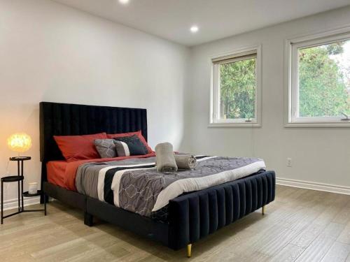 Upscale 6BR Villa at Birch Avenue