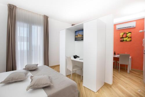 Superior Apartment image 3