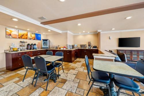 Comfort Inn & Suites Salinas - main image