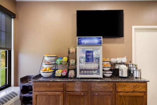 Comfort Inn Virginia Horse Center - image 14