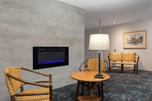 Days Inn and Suites by Wyndham Downtown Missoula-University - image 6