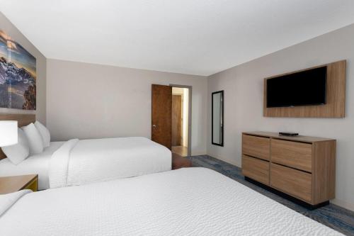 Days Inn and Suites by Wyndham Downtown Missoula-University - image 9