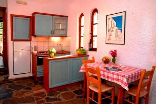 Kalives Apartments - image 11
