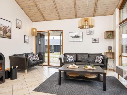 7 person holiday home in Ulfborg-By Traum in Thorsminde