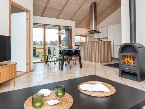 7 person holiday home in Ulfborg-By Traum in Thorsminde