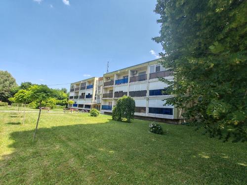 Зовнішній вигляд готелю, Orchidea apartman in Харкань