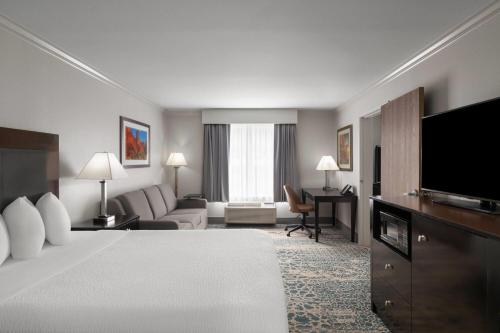 La Quinta by Wyndham Moab - image 11